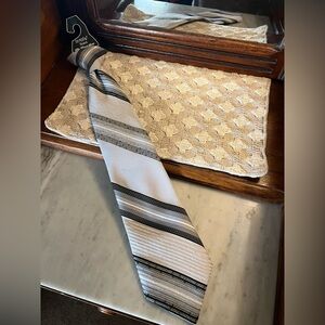 SEARS The Men's Store‎ Vintage Snapper Neck Tie Grey Black White *NEW WITH TAGS*